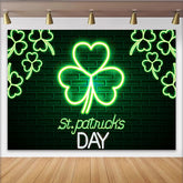 Lofaris St Patricks Day Hintergrund Neon Kleeblatt Schild Ziegelwand Irischer Pub Party