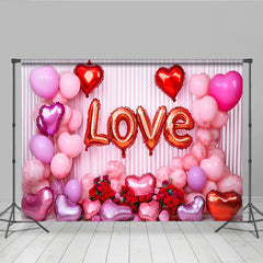 Lofaris Valentinstag LOVE Hintergrund Weiße Drapierung Rote Rosen Herzballons