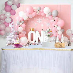 Lofaris Winter ONEderland Geburtstag Cake Smash Hintergrund Pink Weiß Ballon Eisbär