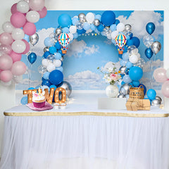 Lofaris Up Up and Away Geburtstag Cake Smash Hintergrund Heißluftballon Himmel ZWEI