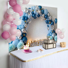 Lofaris Blau Silber Ballon Weiße Ziegelwand Geburtstag Cake Smash Hintergrund Holz