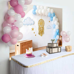 Lofaris Boho 1. Geburtstag Cake Smash Hintergrund Blau Weiß Ballonbogen Gold Traumfänger