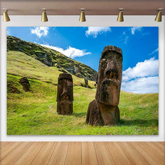 Lofaris Osterinsel Riesige Moai Statuen Gras Hügel Hintergrund Antike Historische Relikte