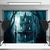 Verfolgt Haus Beängstigend Nacht Nebelig Halloween Hintergrund
