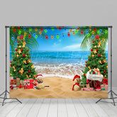 Lofaris Sandig Strand Bäume Festlich Weihnachten In Juli Hintergrund
