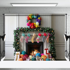 Lofaris Weiß Wand Kamin Bunt Socken Geschenke Hintergrund