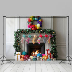 Lofaris Weiß Wand Kamin Bunt Socken Geschenke Hintergrund