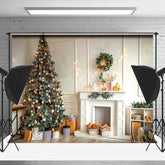 Lofaris Weiß Wand Kamin Kiefer Baum Weihnachten Hintergrund