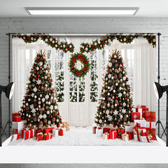 Lofaris Kranz Weiß Fenster Kiefer Baum Geschenke Weihnachten Hintergrund