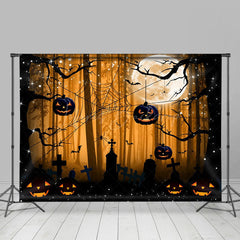 Orange Dunkel Nacht Wald Grab Spinne Halloween Hintergrund