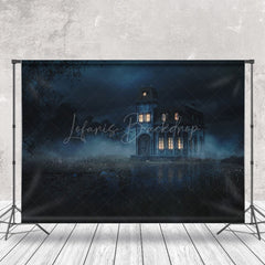 Der Beleuchtet Kabine An A Gruselig Nacht Halloween Hintergrund