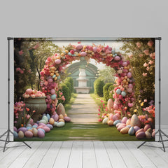 Bunt Blumen Bogen Tür Eier Straße Ostern Hintergrund