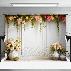 Frisch Blumen Grün Blätter Ton Topf Frühling Hintergrund