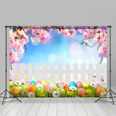 Garten Bunt Eier Zaun Blau Himmel Ostern Hintergrund