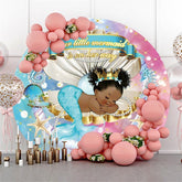 Runden Wenig Meerjungfrau Ist An Ihr Weg Baby Dusche Hintergrund