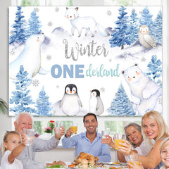Schneebedeckt Wald Mit Weiss Tier Glücklich Geburtstag Hintergrund