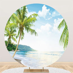 Weiß Wolke Und Kokosnuss Baum Runden Sommer Strand Hintergrund