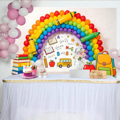 Lofaris Bunter Einschulung Hintergrund mit Regenbogenballons und Schulbus, fröhliche Lernkulisse für Schulanfang Partydekoration