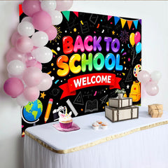 Lofaris Farbenfroher Schulanfangshintergrund mit Welcome Schriftzug, ideale Fotokulisse für Einschulung und Party