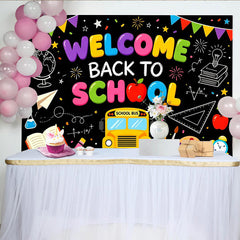 Lofaris Bunter Schulanfangshintergrund mit Schulbus und Kreidetafel-Design für Kinder, fröhliche Fotokulisse für Schulparty-Dekoration
