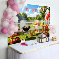 Lofaris Fröhlicher Sommer Grillparty-Hintergrund mit Ballons und Wimpelketten, perfekte Fotokulisse für Gartenfeste und Outdoor-Events