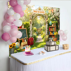 Lofaris Frühlingshafter Schulanfang Hintergrund mit Schulmaterialien und Gartenbogen, fröhliche Kulisse für Einschulungsfeier und Fotoshooting