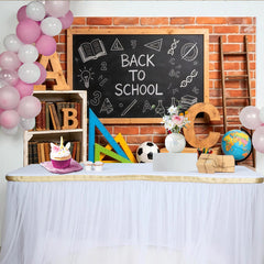 Lofaris Schulanfangshintergrund mit Tafel und Schulmaterialien für Einschulung, dekorative Fotokulisse für Klassenzimmer und Fotoshootings