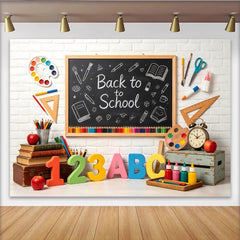 Lofaris Bunter Schulanfangshintergrund mit Kreidetafel und Schulmaterialien, fröhliche Fotowand für Einschulungsfeier Klassenzimmer