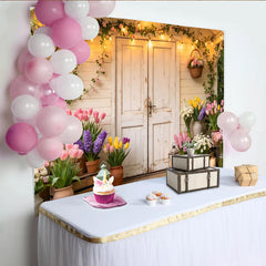 Lofaris Idyllischer Frühlingslandschaft Hintergrund mit Blumen und rustikaler Tür, perfekte Kulisse für professionelles Fotostudio