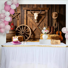 Lofaris Rustikaler Western Fotohintergrund mit Scheunentor und Stierschädel, Cowboy-Stiefeln und Heu, ideale Kulisse für Fotoshootings