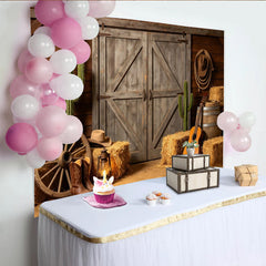 Lofaris Rustikaler Western-Fotohintergrund mit Scheunentor und Heuballen, perfekte Kulisse für Fotoshootings und Events