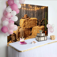 Lofaris Rustikaler Western Fotohintergrund mit Heuballen und Lichterkette, perfekte Kulisse für Country-Party oder professionelles Fotoshooting