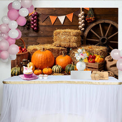 Lofaris Rustikaler Herbst-Ernte-Hintergrund mit Kürbissen und Strohballen, perfekte Kulisse für Erntedankfest und Herbstdekoration