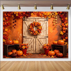Lofaris Rustikaler Herbst Fotohintergrund mit Holzscheunentor, Kürbissen und Ahornblättern, Kulisse für Fotostudio und Erntedankfest