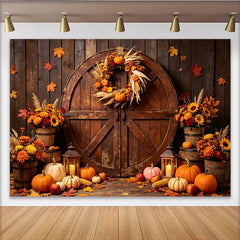 Lofaris Rustikaler Herbsthintergrund mit Holztür und Kürbissen, wunderschöne Fotokulisse für Herbstdekoration und Fotoshooting