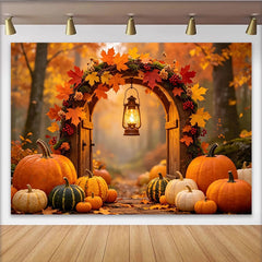 Lofaris Rustikaler Herbst-Hintergrund mit Bogen Laterne und bunten Ahornblättern, Kürbisse für Herbstdekoration und professionelle Fotografie