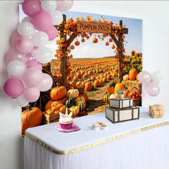 Lofaris Rustikaler Herbst-Kürbisfeld Hintergrund mit Sonnenblumen und Holzbogen, herbstliche Erntedankfest Fotowand für Partydekoration