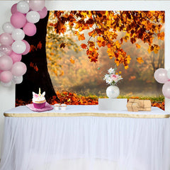 Lofaris Goldener Herbstlandschaft Hintergrund mit fallenden Blättern und Baumstamm, stimmungsvolle Kulisse für Fotostudio Herbstdeko