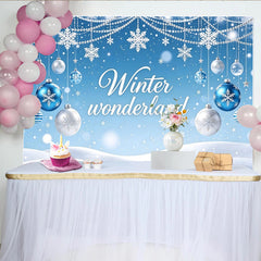 Lofaris Festlicher Winterhintergrund mit blauen und silbernen Kugeln, elegante Kulisse für Winterparty und Fotoshooting