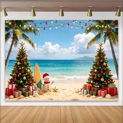 Lofaris Tropischer Weihnachtshintergrund am Strand mit Palmen und Schneemann, festliche Kulisse für einzigartige Weihnachtsfeier