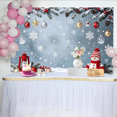 Lofaris Winterlicher Weihnachtshintergrund mit Schneemann und Tannenbaumzweigen, festliche Kulisse für Winterparty Dekoration und Fotoshooting