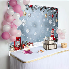 Lofaris Winterlicher Weihnachtshintergrund mit Schneemann und Tannenbaumzweigen, festliche Kulisse für Winterparty Dekoration und Fotoshooting