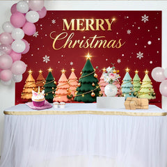 Lofaris Goldener Merry Christmas Hintergrund mit bunten Weihnachtsbäumen und Schneeflocken, festliche Kulisse für Fotoshooting