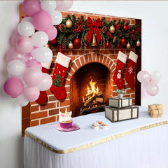 Lofaris Gemütlicher Kamin Weihnachts-Hintergrund mit festlichen Socken, warme Fotowand für Familienfotos und Winterparty