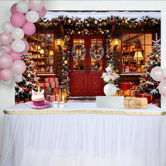 Lofaris Festlicher verschneiter Weihnachtshintergrund mit roter Tür und Geschenken, winterliche Kulisse für gemütliche Feiertagsfotos