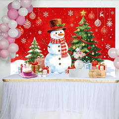 Lofaris Roter Weihnachtshintergrund mit Schneemann Weihnachtsbaum und Geschenken, festliche Kulisse für Winterparty und Fotostudio Dekoration