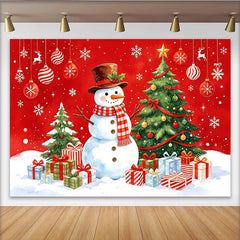 Lofaris Roter Weihnachtshintergrund mit Schneemann Weihnachtsbaum und Geschenken, festliche Kulisse für Winterparty und Fotostudio Dekoration