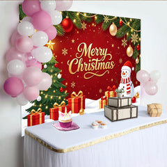 Lofaris Roter Weihnachts-Hintergrund mit Schneemann, Weihnachtsbaum und Geschenken, festliche Kulisse für Winterpartys