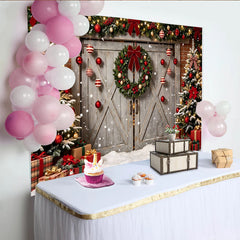 Lofaris Rustikaler Weihnachtshintergrund mit verschneiten Weihnachtsbäumen und Geschenken, festliche Kulisse für Winterfotoshootings