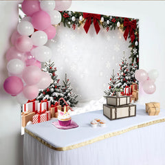 Lofaris Verschneiter Weihnachts-Hintergrund mit Bäumen und roten Schleifen, festliche Kulisse für Winterfotos und Weihnachtsdekoration